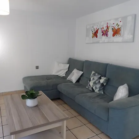 Holiday home Belle T3 Avec Terrasse Proche De La De St Cyprien *